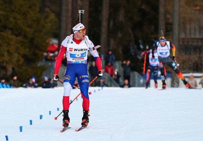 Michal Krčmář v cíli závodu smíšených štafet na MS 2025 v Lenzerheide