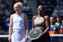 Siniaková v boji o titul neuspěla. Ve finále US Open jsou mladé sestry Kovačkovy