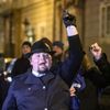 Demonstrace proti zvolení Ondráčka do čela komise pro GIBS