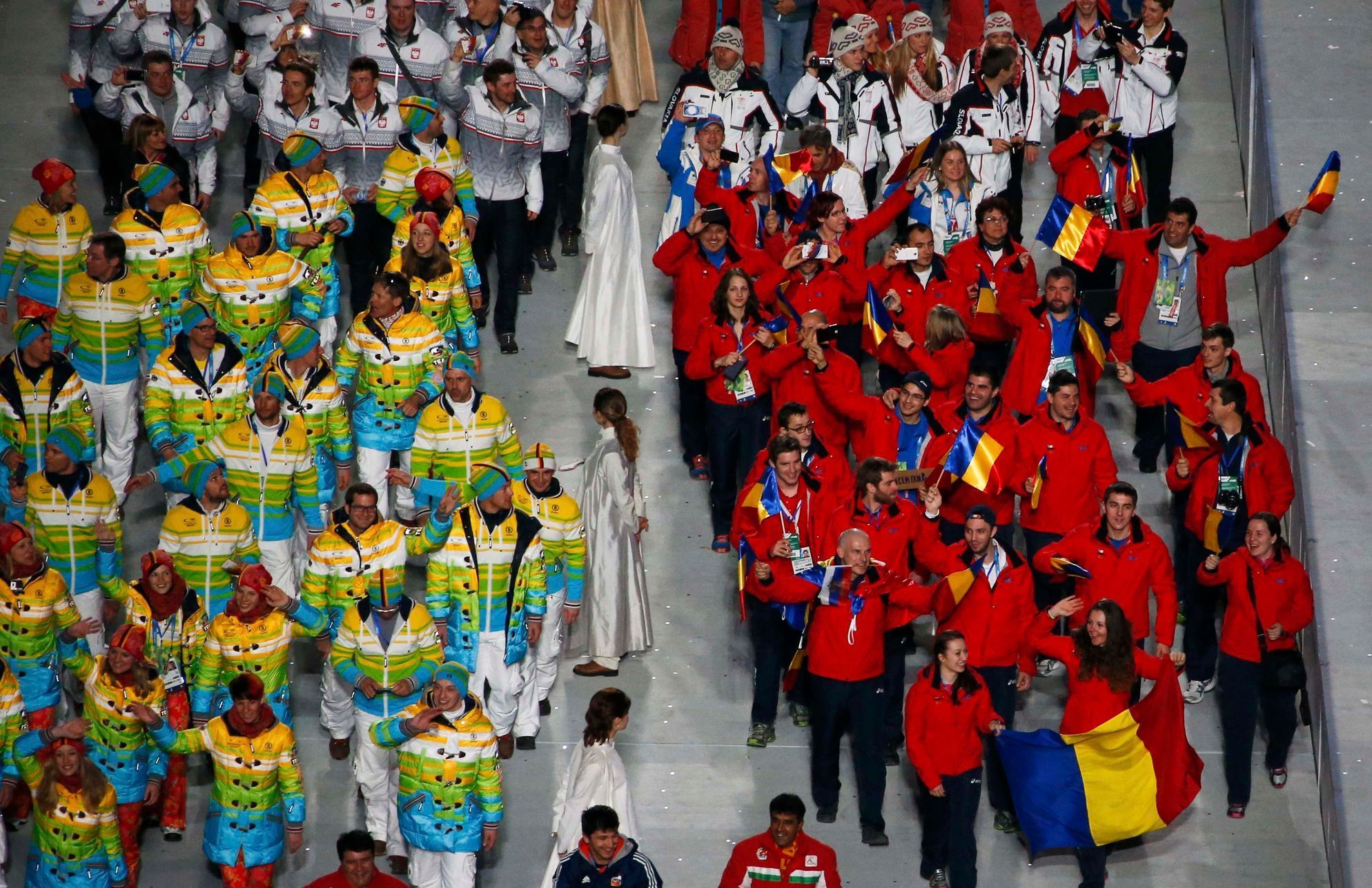 Soči 2014, závěrečný ceremoniál: sportovci Německa a Rumunska