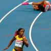 MS v atletice 2013, 200 m - finále: Shelly-Ann Fraserová-Pryceová a zraněná Allyson Felixová