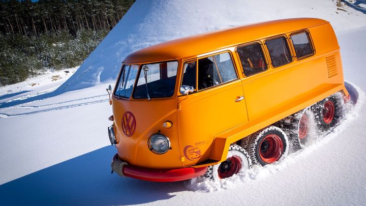 Rakouský všudychod byl nejzajímavější verzí VW T1. Busíku se říkalo polopásová liška; Zdroj foto: Volkswagen