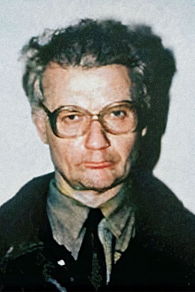 Čikatilova fotografie pořízená po jeho zatčení v listopadu 1990.