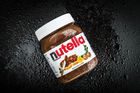 Nutella má po letech nové složení. Je světlejší, obsahuje více cukru a méně kakaa