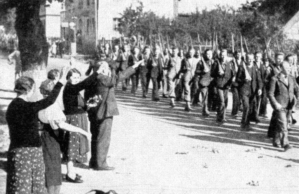 Fotogalerie / Vyhnání Čechů z pohraničí v roce 1938 / Wiki / 46