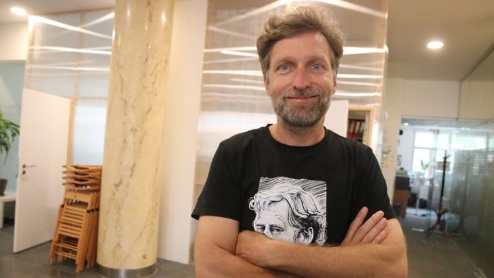 "Někdy stačí zeptat se vozíčkáře: Nešel bys na kafe?" radí bojovník za handicapované