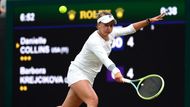 Barbora Krejčíková v osmifinále Wimbledonu 2024 s Danielle Collinsovou