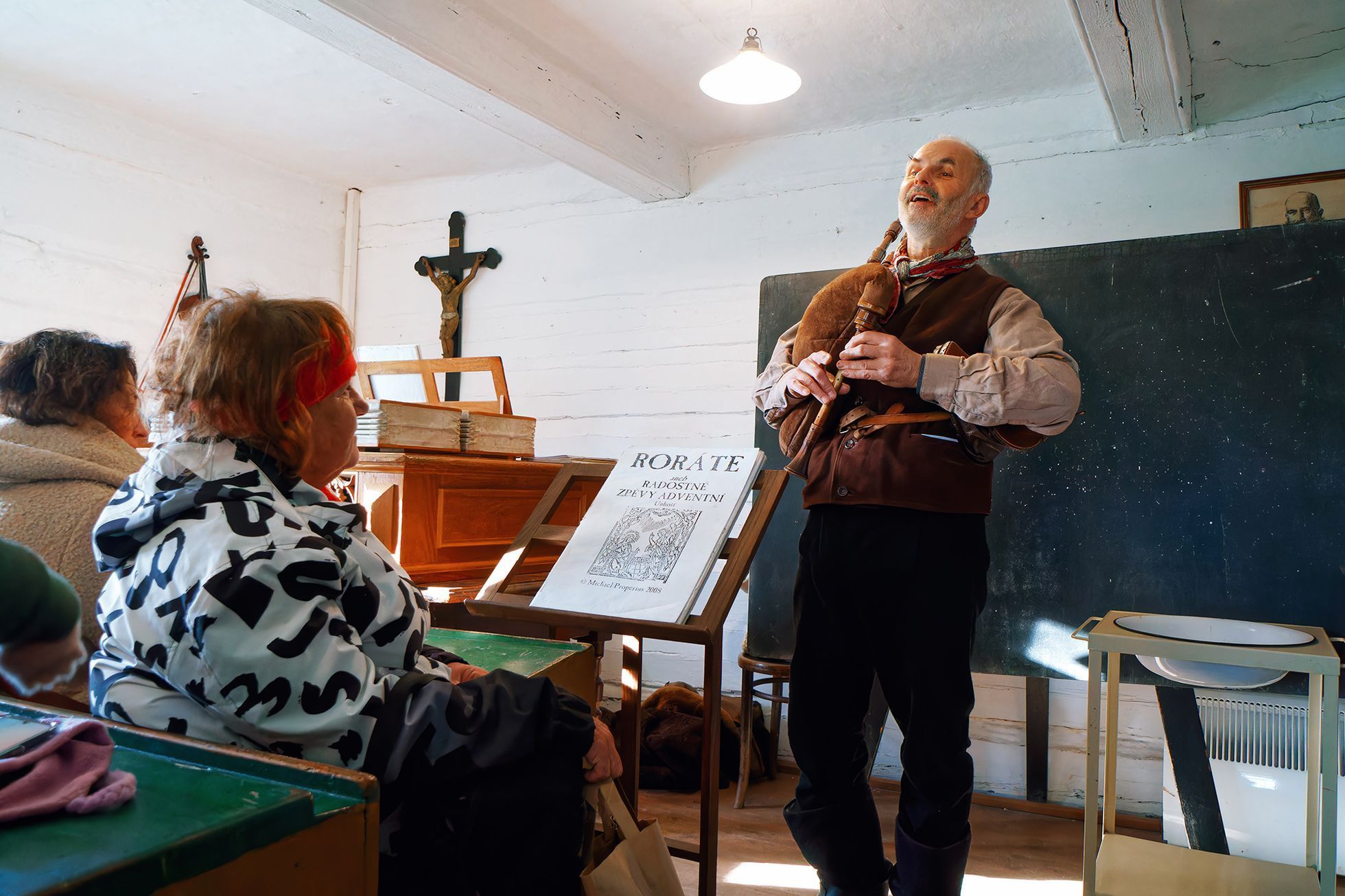 Advent ve skanzenu v Kouřimi. Mýtické postavy a zvyky na fotkách, prosinec 2023
