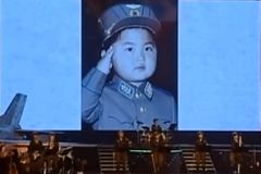 Video: KLDR ukázala světu fotky malého Kim Čong-una