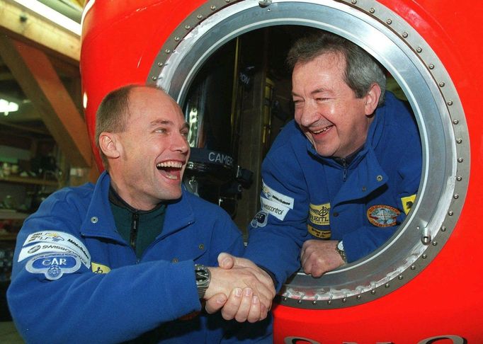 Bertrand Piccard a Brian Jones.