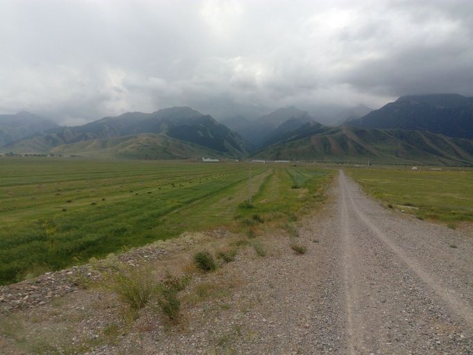 Kyrgyzstán, Naryn, Liglass