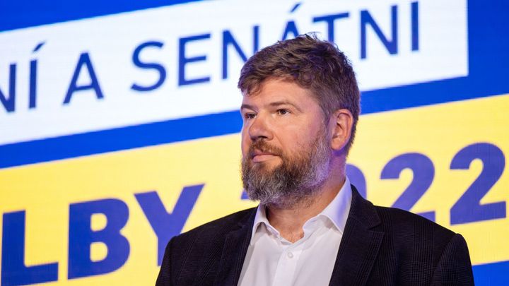 Záchrana TOP 09 Kalouskem? "Pokusme se o to, on je jedinečný," navrhuje Pospíšil