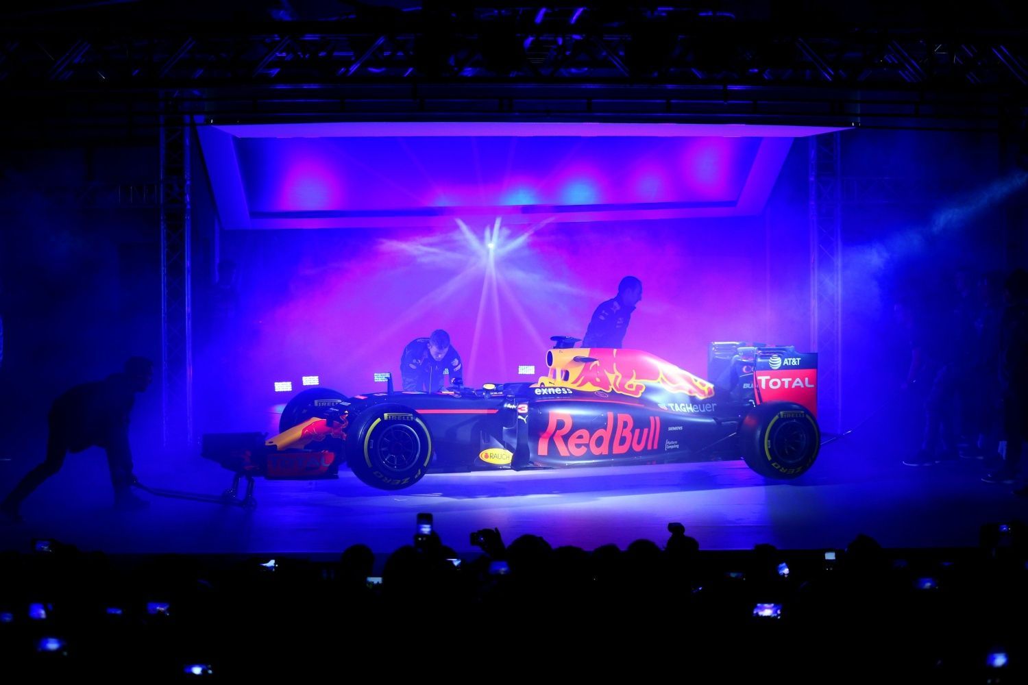 F1 2016, Red Bull RB11
