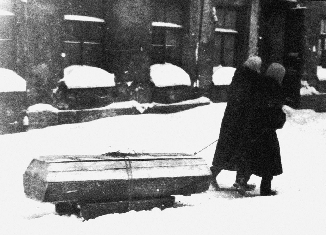 Jednorázové užití / Fotogalerie / Uplynulo 80 let od krvavého obležení Leningradu, která si vyžádala přes milion životů / Leningrad / Druhá světová válka / Obležení / Blokáda