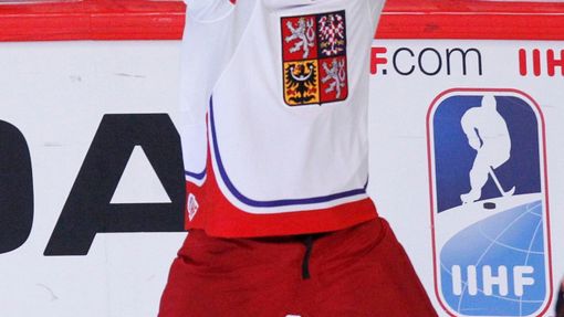 Petr Nedvěd slaví gól proti Itálii