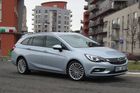 Tři měsíce s naftovým rodinným kombíkem od Opelu: otravný hluk motoru vyvážila příznivá spotřeba
