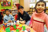 V roce 2007 osmnáct romských rodin vyhrálo spor s českým státem u Evropského soudu pro lidská práva, který kritizoval diskriminační praktiky českého školství a způsoby, jimiž dochází k přeřazování Romů do zvláštních škol. Dnes funguje v řadě měst tzv. nultý ročník pro přípravu dětí (nejen) romské národnosti na výukový proces. Základní škola Gebauerova v Ostravě-Přívozu má v takové třídě zapsaných 14 dětí.