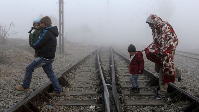 Uprchlíci na řecko-makedonské hranici.