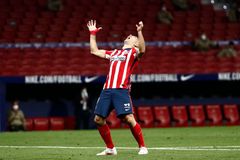 Atlético dál kráčí za titulem, Slovák Vavro málem trefil neuvěřitelný gól z půlky