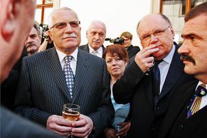 Z Hradu na univerzitu? Aneb jak se předvádí Václav Klaus
