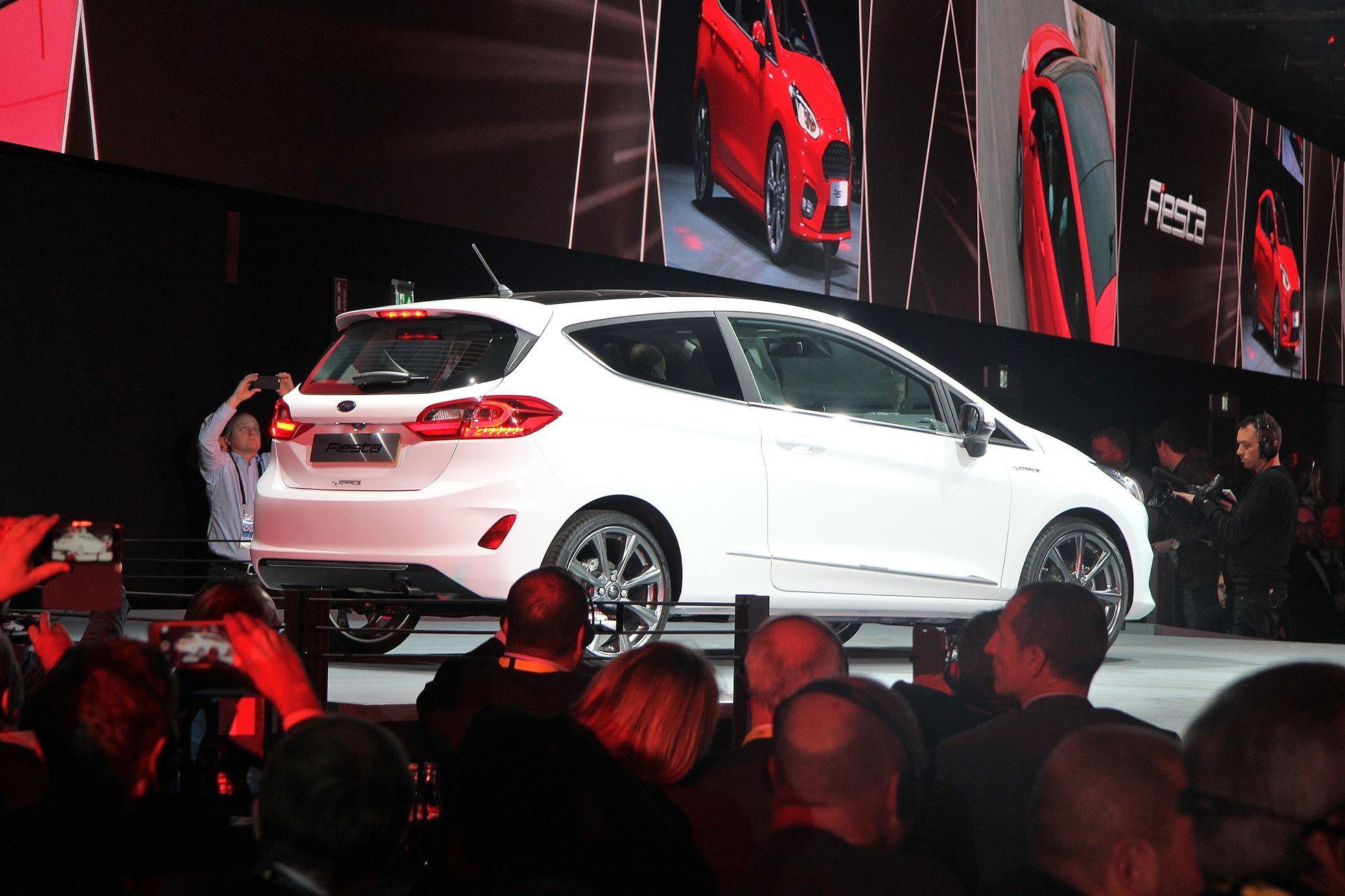 Ford Fiesta 2017 - 15 Vignale zadobok