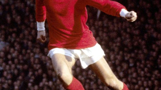 Dnes je to 70 let, co se narodil George Best, jeden z nejlepších fotbalistů historie. Mimo fotbalu bavil i svými výroky, které najdete v naší galerii.