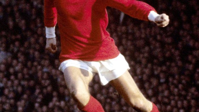 Dnes je to 70 let, co se narodil George Best, jeden z nejlepších fotbalistů historie. Mimo fotbalu bavil i svými výroky, které najdete v naší galerii.