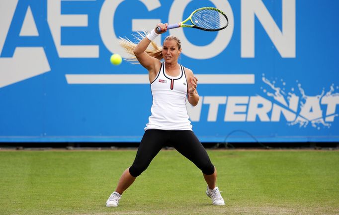 Dominika Cibulková na turnaji v Eastbourne 2015