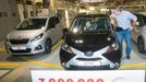 Brány kolínské automobilky Toyota Peugeot Citroën Automobile (TPCA) třímiliontý vyrobený automobil. Stala se jím Toyota Aygo s černou metalickou barvou.