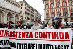 Proti rasismu, migrantům i očkování. Itálii ovládly předvolební demonstrace