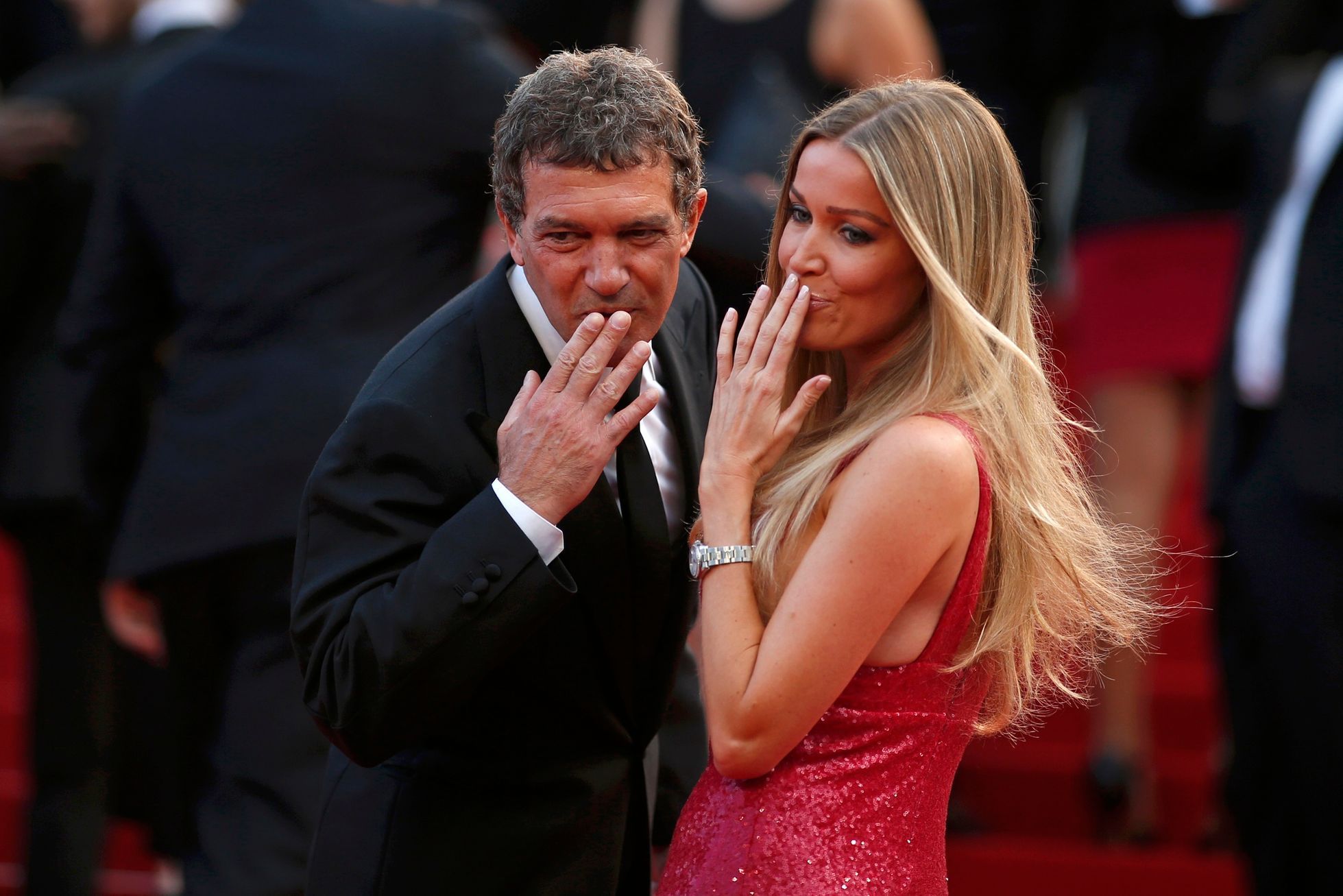 FF Cannes - Antonio Banderas s přítelkyní Nicole Kimpel