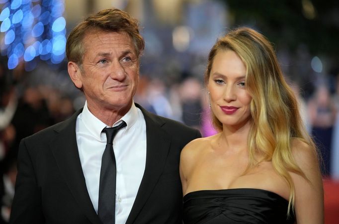 Sean Penn a Dylan Pennová v Cannes.