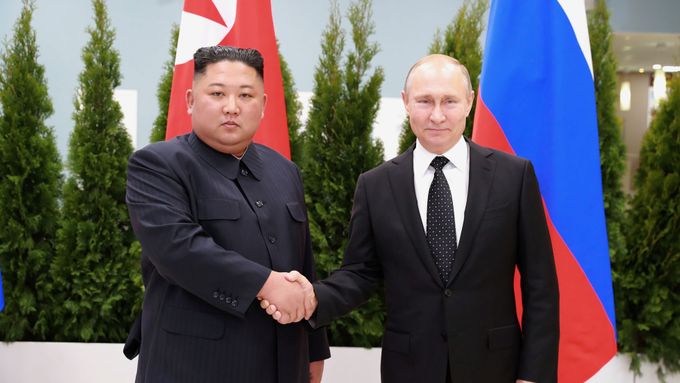 Severokorejský lídr Kim Čong-un se minulý týden setkal se svým ruským protějškem Vladimirem Putinem.