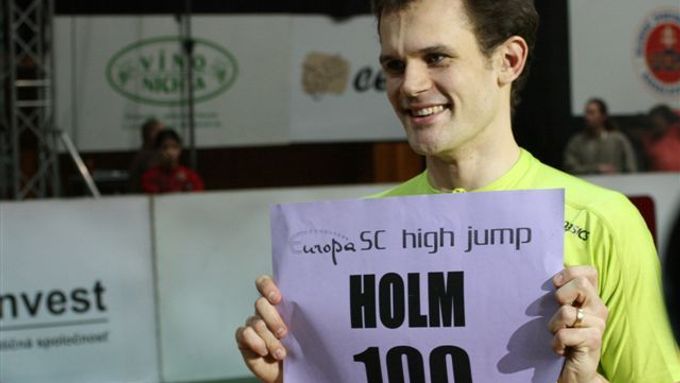 Stefan Holm oslavil na závodech v Banské Bystrici 100 skoků nad 230 cm.