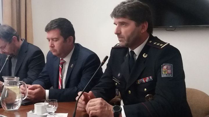 Zdrogovaných řidičů přibývá, je jich pomalu tolik, co těch opilých, říká šéf policie