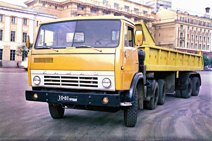 Legenda ruských náklaďáků. Automobilka Kamaz slaví 45 let existence