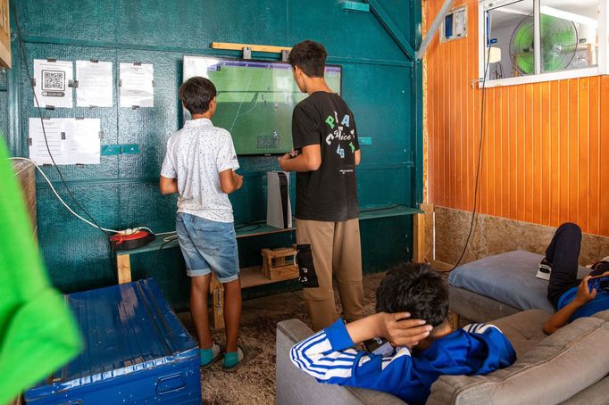 Uprchlický tábor Kara Tepe na ostrově Lesbos v Řecku.