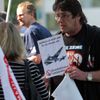 Poloautomatiční střelci protestují před Žofínem