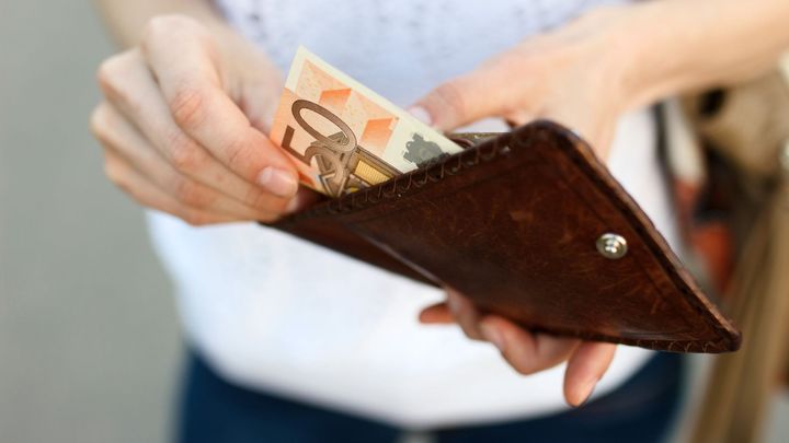 Žijte, peníze vám zajistíme my. Experiment se zaručeným příjmem 30 500 korun začíná; Zdroj foto: iStock