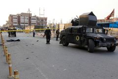 Dva atentátníci se odpálili v šíitské mešitě v Iráku. Zemřelo nejméně pět lidí