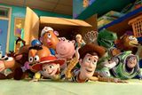 12. Toy Story 3: Příběh hraček (2010). 1,063 miliard dolarů.
Výroba animovaného příběhu obživlých hraček spolkla 200 milionů dolarů, ale vyplatilo se. Film se dočkal nadšeného přijetí nejen kritiky, ale hlavně diváků napříč generacemi. Výš už je z animovaných filmů jen Ledové království.