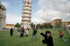 Šikmá věž v Pise, Itálie 1990