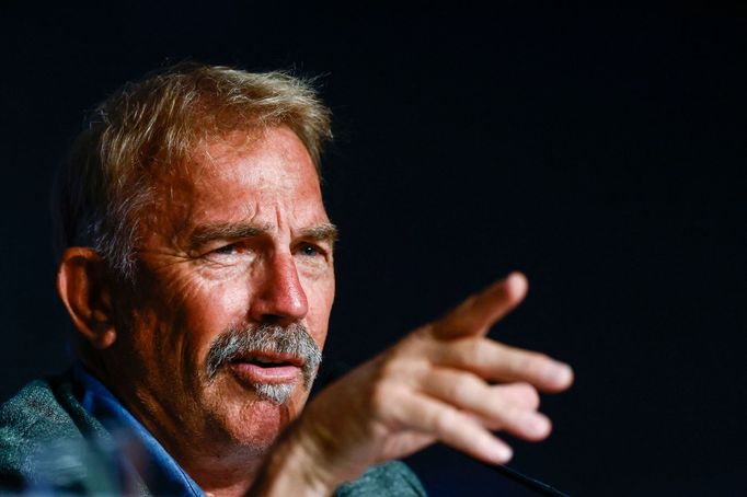 Kevin Costner na festivalu v Cannes.