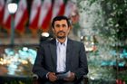 Ahmadínežád napadl jaderné mocnosti, ty odešly ze sálu