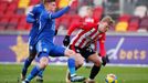 Brentford - Leicester City: Jan Žambůrek (vpravo) - Harvey Barnes