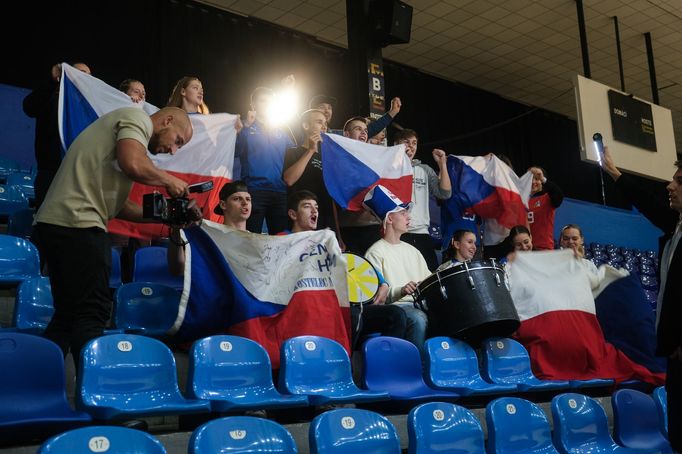 Focení českých házenkářek a natáčení videoklipu s fanoušky před začátkem kvalifikace o postup na ME 2024