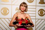 Album Taylor Swift nazvané 1989 získalo Grammy pro nejlepší album roku.