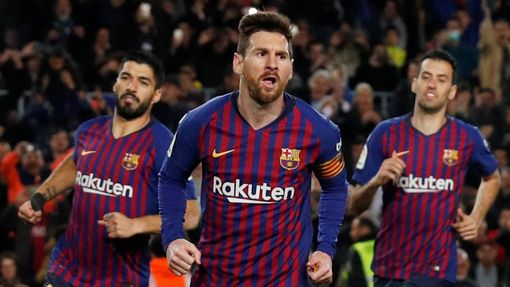 Soccer Football - La Liga Santander - FC Barcelona v Rayo Vallecano - Camp Nou, Barcelona, Spain - March 9, 2019  Barcelona's Lionel Messi celebrates scoring their second