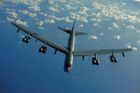 Při Dnech NATO nad Prahou proletí bombardér B-52 i stíhací letouny