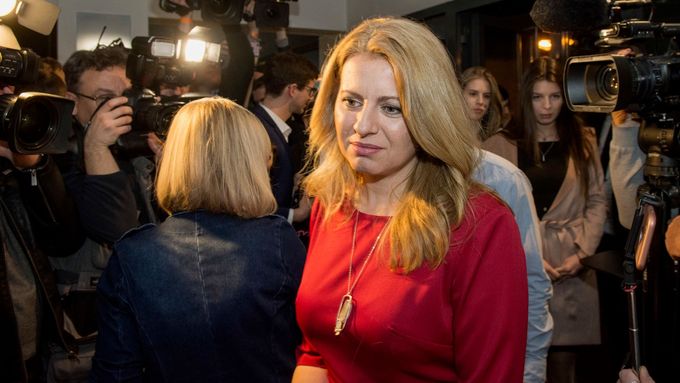 Zuzana Čaputová ve volební centrále v Bratislavě.